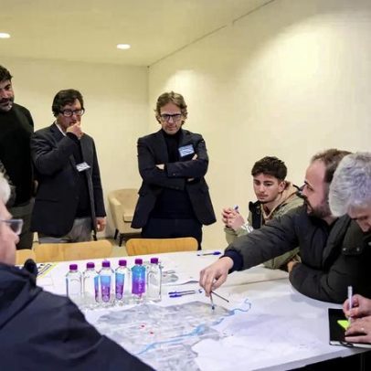 Dez petardos apreendidos numa escola de Alverca do Ribatejo