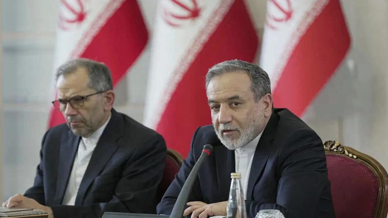 Vítima foi transportada para o Hospital São João, no Porto