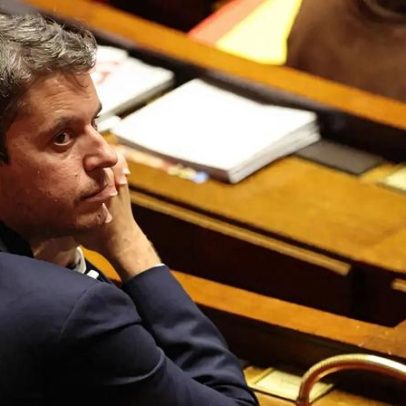 Parlamento francês aprova proibição de redes sociais para menores de 15 anos