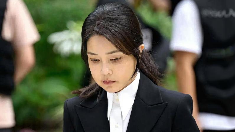 Tribunal de Instrução Criminal do Porto anuncia hoje medidas de coação do arguido