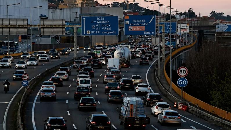 A isenção de portagens para camiões na CREP visa aliviar o trânsito na VCI do Porto (na foto)