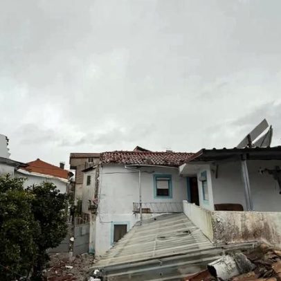 Bombeira fica sem casa após temporal e pede respostas