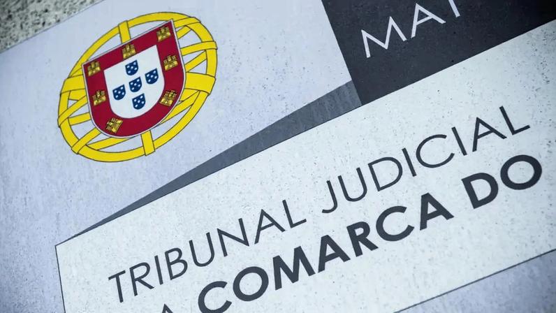 Circulação cortada com desabamento em Santa Marinha do Zêzere