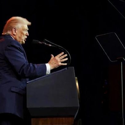 Trump compra até 50 milhões de barris de petróleo à Venezuela