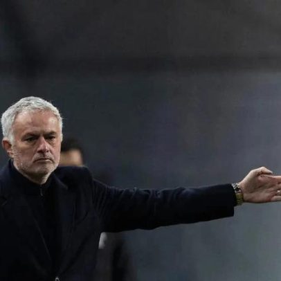 Mourinho critica Benfica após primeira parte horrível