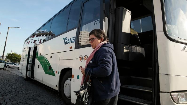 Preço exigido pelos passes de janeiro gera polémica
