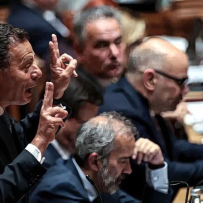 Reforço de ambulâncias anunciado por Montenegro, previsto desde Governo de Costa