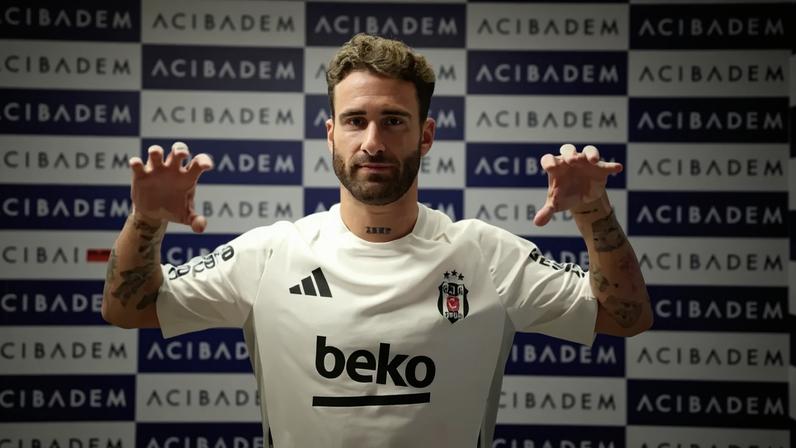 Rafa Silva cumpre a segunda época ao serviço do Besiktas
