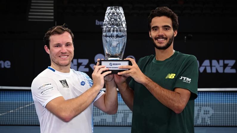 Lucas Miedler (à esquerda) e Francisco Cabral (à direita)