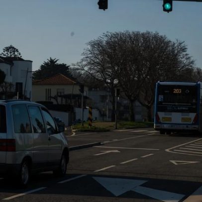 Metrobus não convence, semáforos ajudam a travar aceleradores