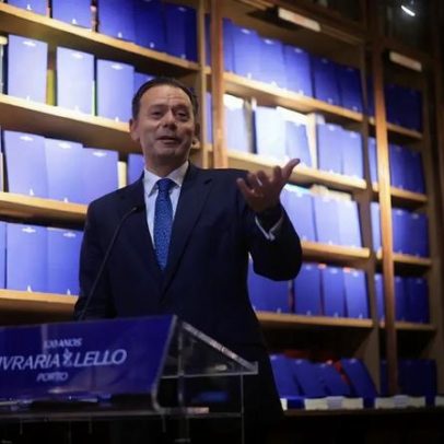 Primeiro-ministro defende que a sociedade é mais evoluída ao depender menos do poder público