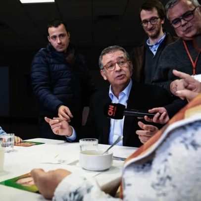 Seguro minimiza euforias de sondagens e solicita apoio aos democratas