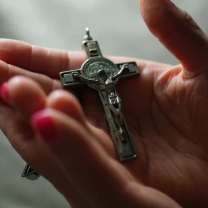 Casal burlões lucra um milhão com moradias inexistentes