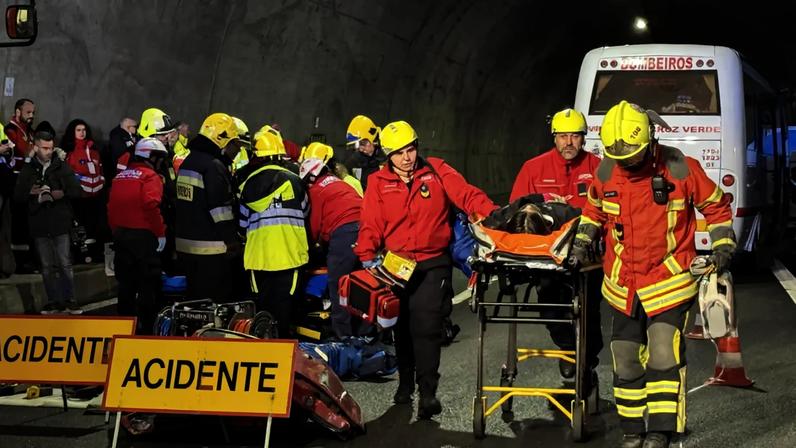 Simulado de acidente testa socorro no Túnel do Marão