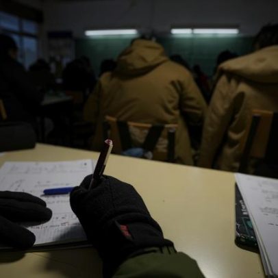 Cerca de 23 mil alunos iniciam segundo período sem todos os professores