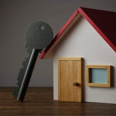 Procura por casas para arrendar sobe 5%; Évora entre capitais com contactos