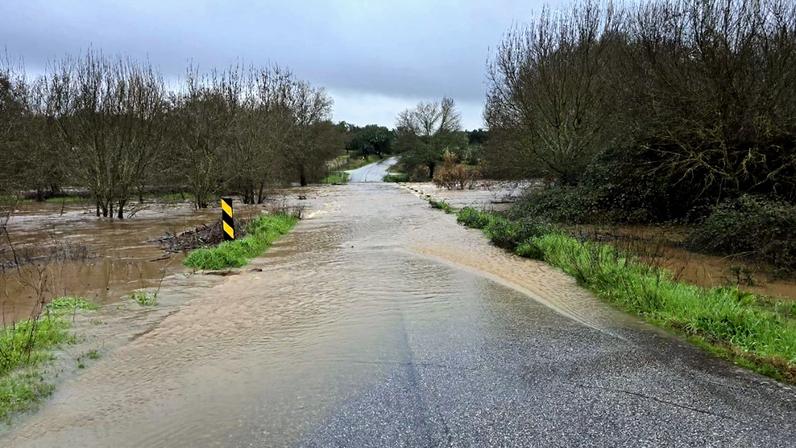 Chuva provoca corte da EM538 entre Figueira e Barros e Sousel