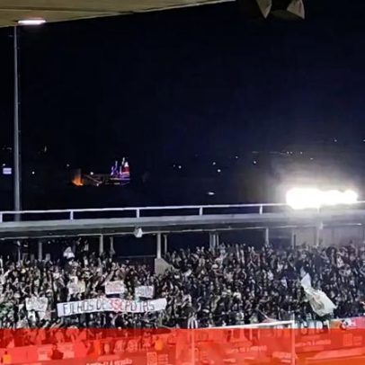 Protestos de adeptos do Sporting contra o preço dos bilhetes em Barcelos