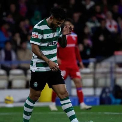 Pontapé de Suárez que partiu porta em Barcelos faz Sporting pagar 1.530 euros