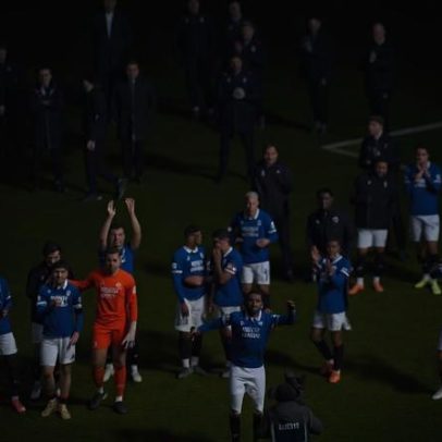 Chermiti brilha no Old Firm e sai de campo com cântico ao ritmo de Waka Waka