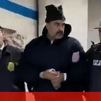 Nicolás Maduro chega algemado a centro de detenção em Brooklyn