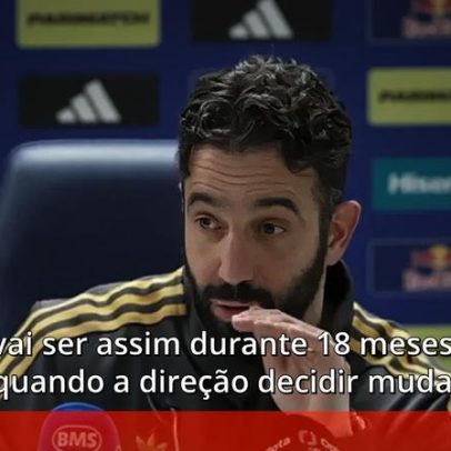 Amorim afirma que não se demite, apesar das críticas de Neville