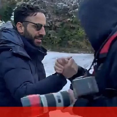 Ruben Amorim visto sair de casa em Manchester, sorrindo e grato aos fotógrafos