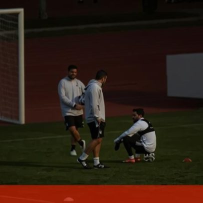 Rafa Silva treina à parte no estágio do Besiktas em Antalya