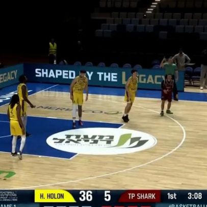 Jogo da Champions de basquetebol encerrou aos 7 minutos com 38–5