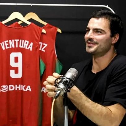Quem ganharia entre as Seleções de 2007 e 2025, debate do podcast Dois para um