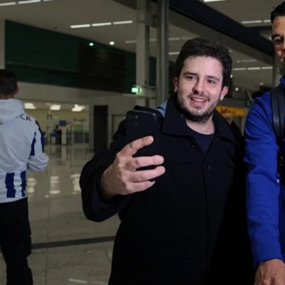 Porto: chegada de Thiago Silva e Farioli à Invicta com a filha
