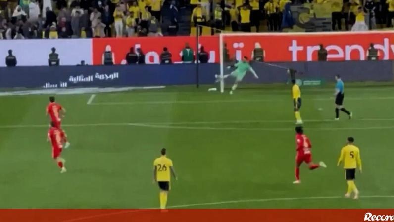 Nawaf Al Aqidi teve um dia para esquecer