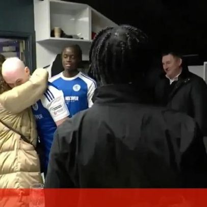 Pais de jovem falecido celebram feito histórico do Macclesfield