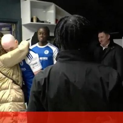 Pais de jovem falecido celebram feito histórico do Macclesfield