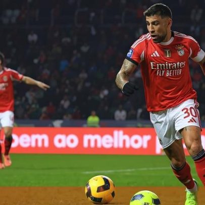 Vídeo Record: braçadeira de Otamendi vai para Richard Ríos