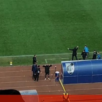 Final renhida: Nélson Oliveira provoca o banco do Sp. Braga e olha para os adeptos