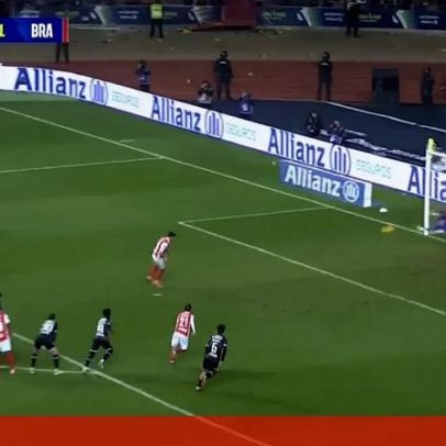 Charles salva penálti de Zalazar nos descontos pelo V. Guimarães
