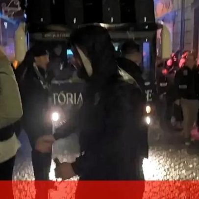 Chegada do Vitória a Guimarães revela festa de adeptos nas ruas