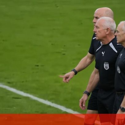 Darren Fletcher comenta eliminação do Manchester United: jogadores estão frágeis