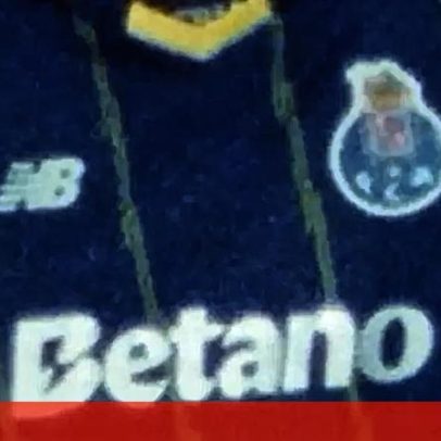 FC Porto apresenta quarto equipamento com tributo especial