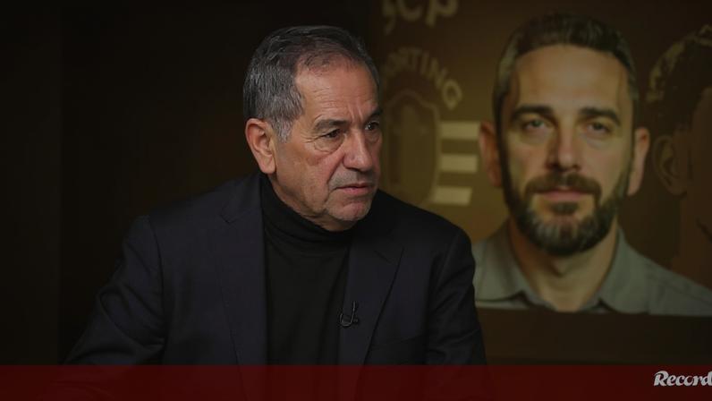 Octávio Machado diz que o Benfica está a arder e analisa críticas do treinador