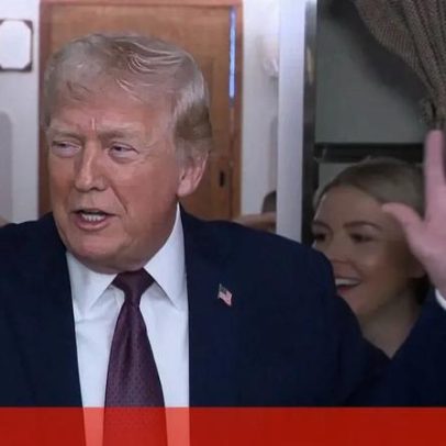 Trump comenta piada sobre turbulência no Air Force One