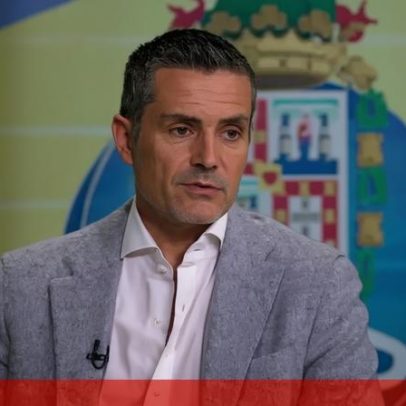 Tiago Silva aponta contradições do treinador do Benfica diante de Mourinho
