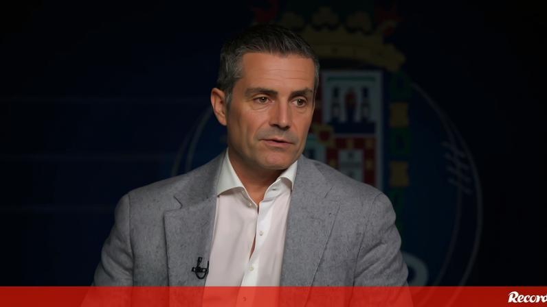 Tiago Silva critica contradições de Mourinho, treinador do Benfica