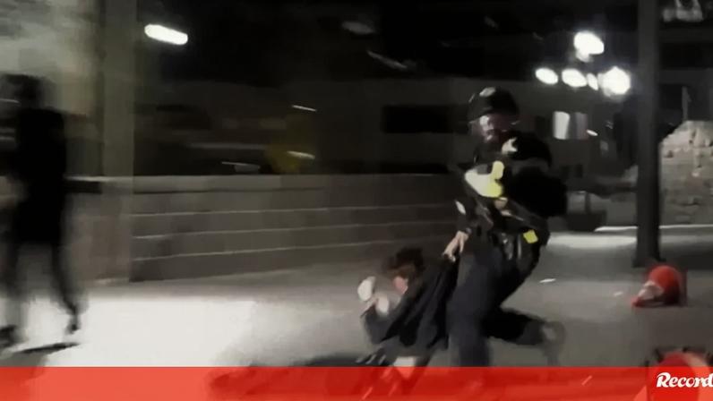 Protestos contra ICE: manifestante atingido por projétil de agente federal