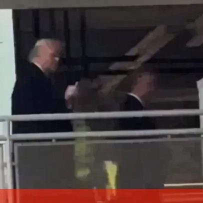 Vídeo mostra Trump fazendo gesto obsceno a trabalhador numa fábrica da Ford