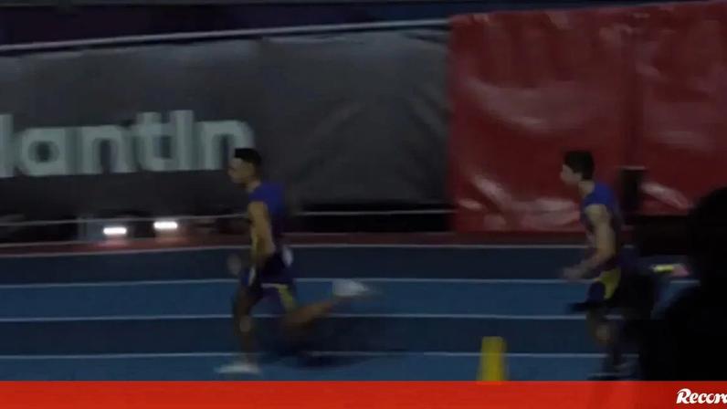 Momento partilhado nas redes sociais mostra o instante em que a luz falhou