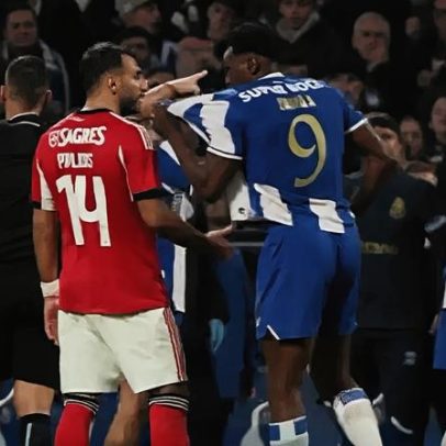 Samu exibe símbolo do FC Porto a Pavlidis e provoca: respeita