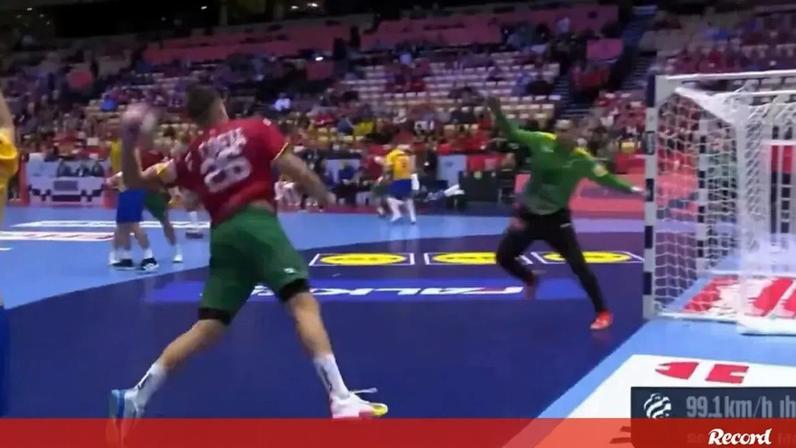 Magia pura: o grande golo de Kiko Costa na estreia vitoriosa de Portugal no Europeu de andebol