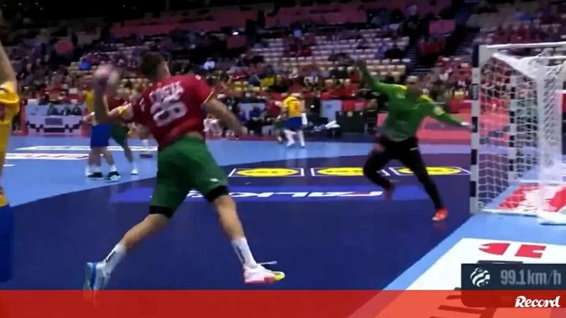 Magia pura: o grande golo de Francisco Costa na estreia vitoriosa de Portugal no Europeu de andebol